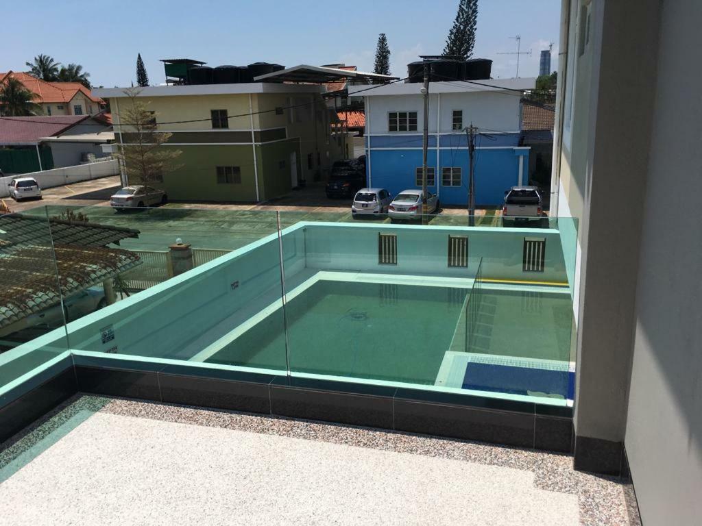 Sunshine Lodge Kuantan Bagian luar foto